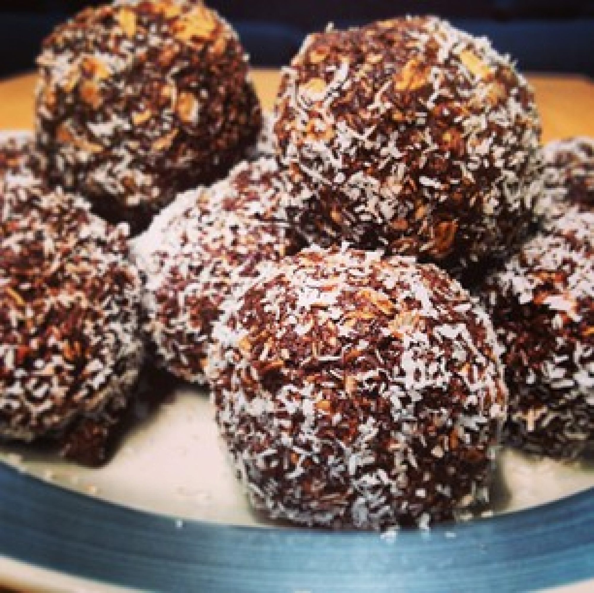 chocolate coconut almond bliss balls