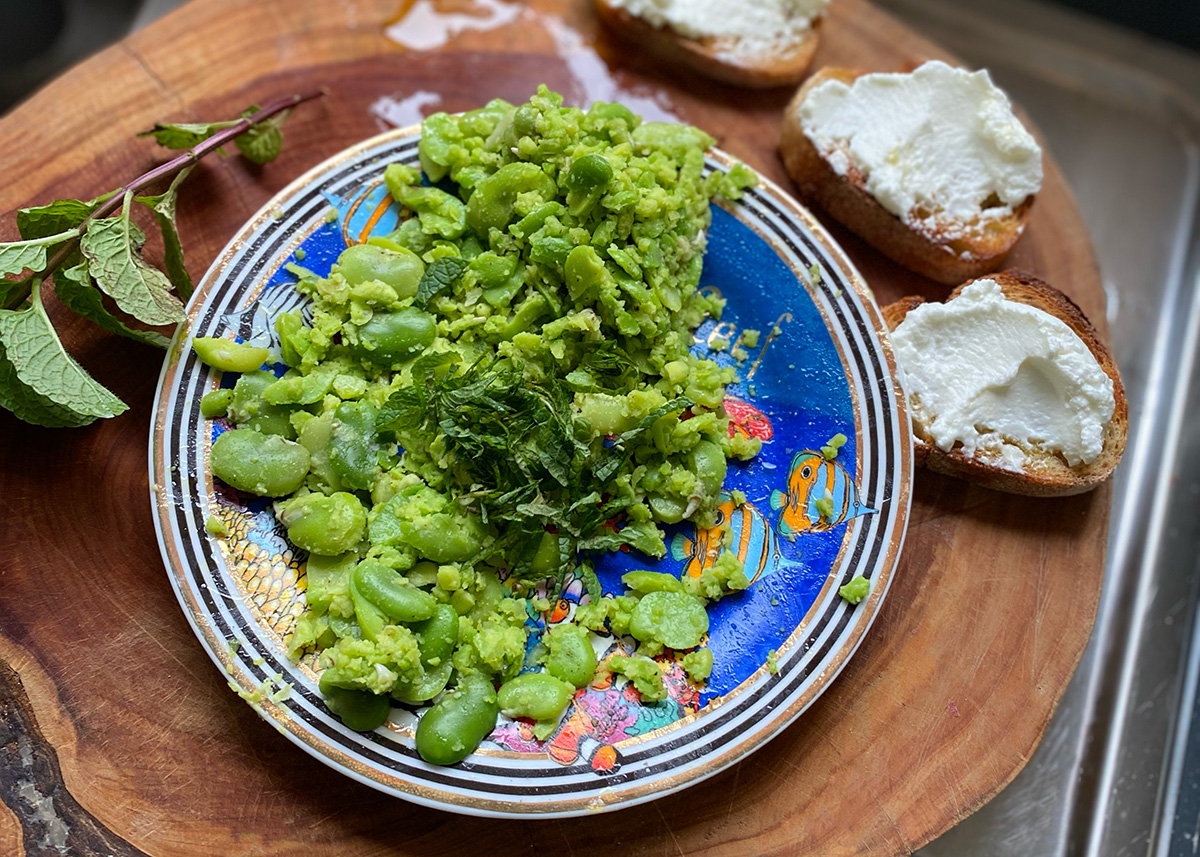 Broadbean Bruschetta